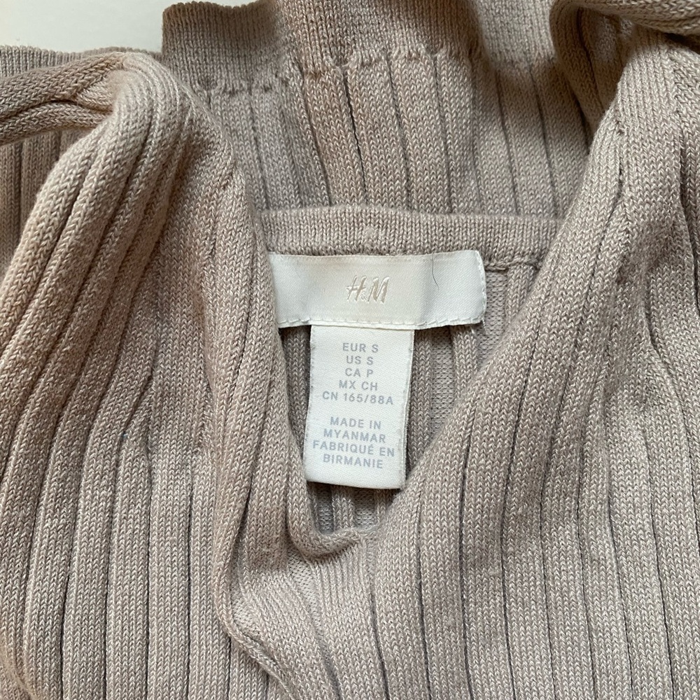 H&M Ribbed Knit Tank - Picture 3 of 3